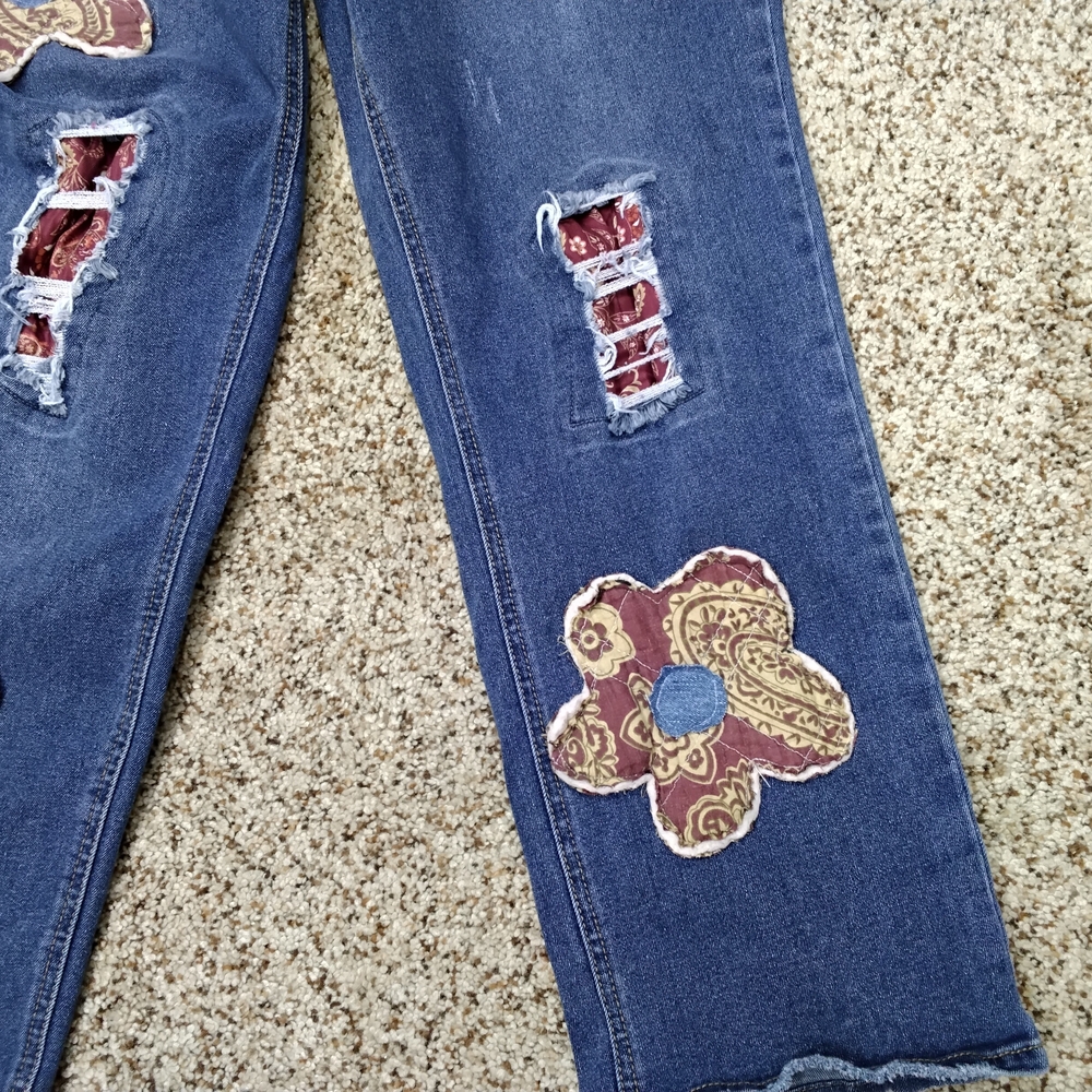3881 Size 12 Est. 1946 Denim Floral Applique Straight Leg Jeans - Picture 2 of 6
